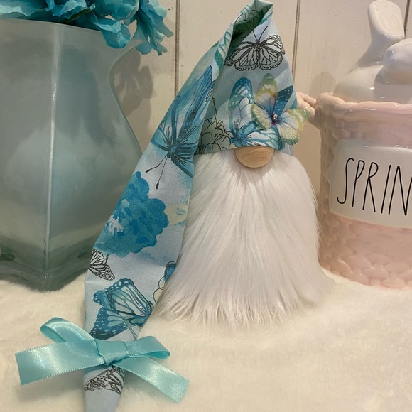 🦋Butterfly Gnome, Spring Gnome, Easter Gnome, Tier Tray Decor, Handmade Gnome - Picture 4 of 5